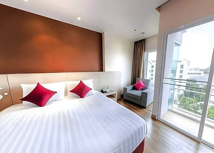 Park Village Serviced Hotel 4*