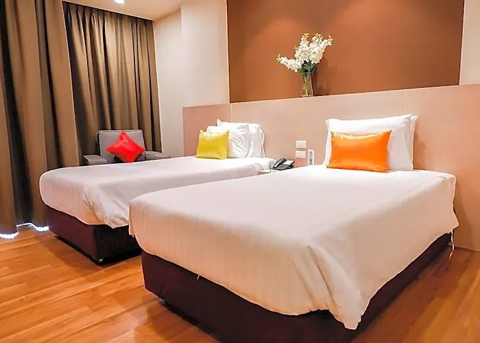 Park Village Serviced Hotel 4*