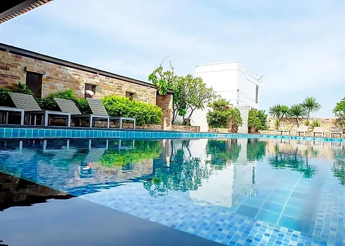 Park Village Serviced Hotel 4*